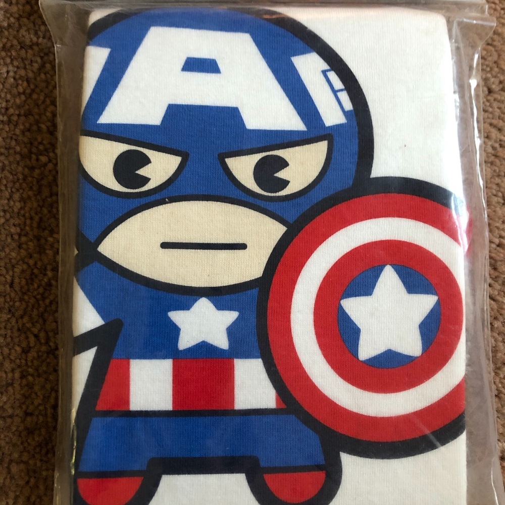 GAP Captain Marvel PJ Size 3 Boy